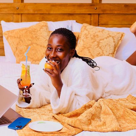 Mountains Of The Moon Hotel Fort Portal Extérieur photo