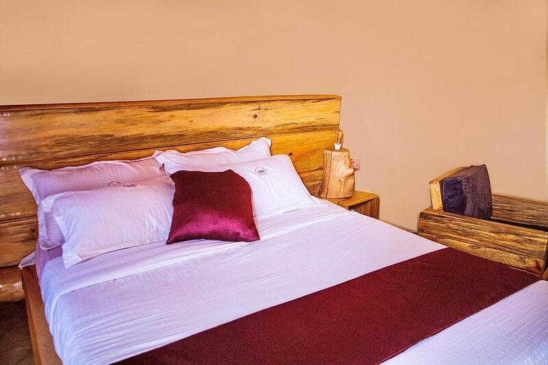 Mountains Of The Moon Hotel Fort Portal Extérieur photo