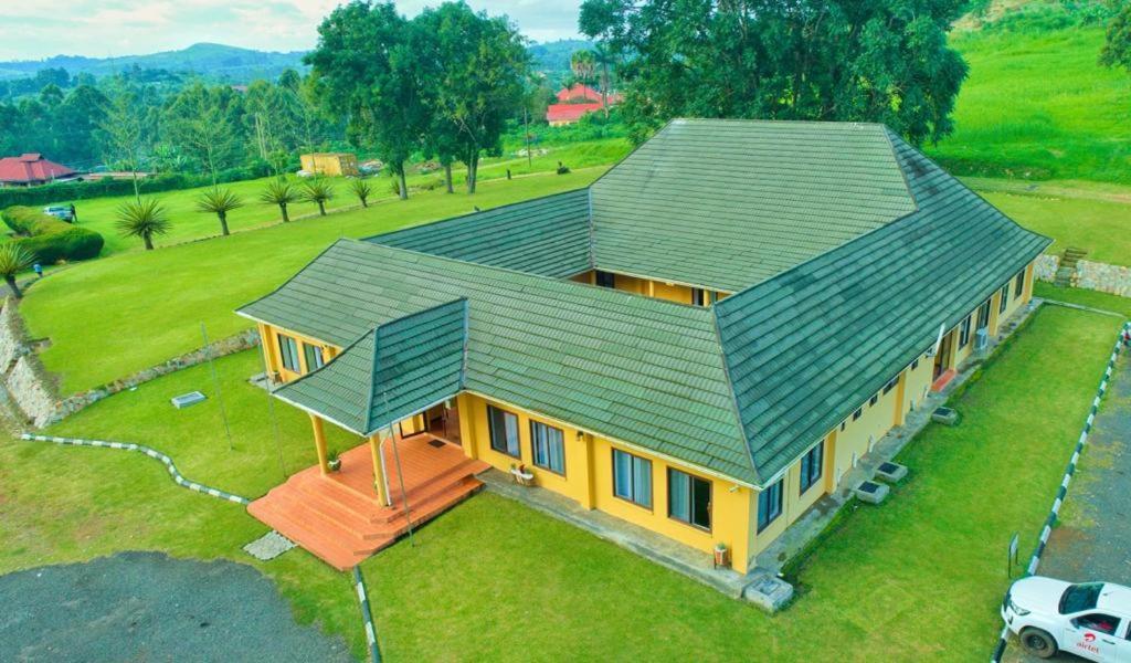 Mountains Of The Moon Hotel Fort Portal Extérieur photo