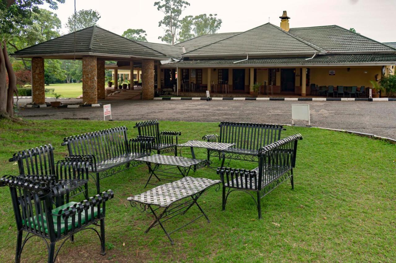 Mountains Of The Moon Hotel Fort Portal Extérieur photo